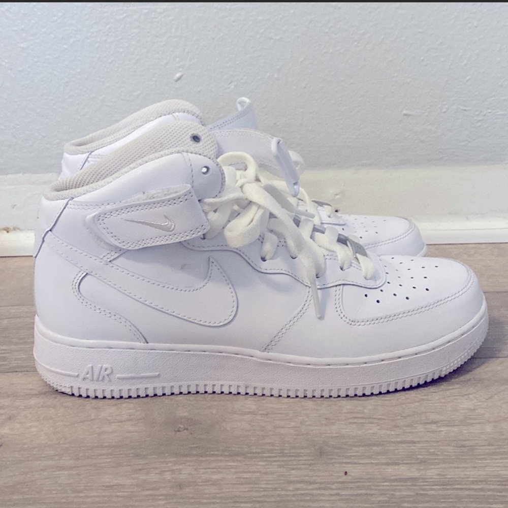 Nike Air Force Ones size 8.5